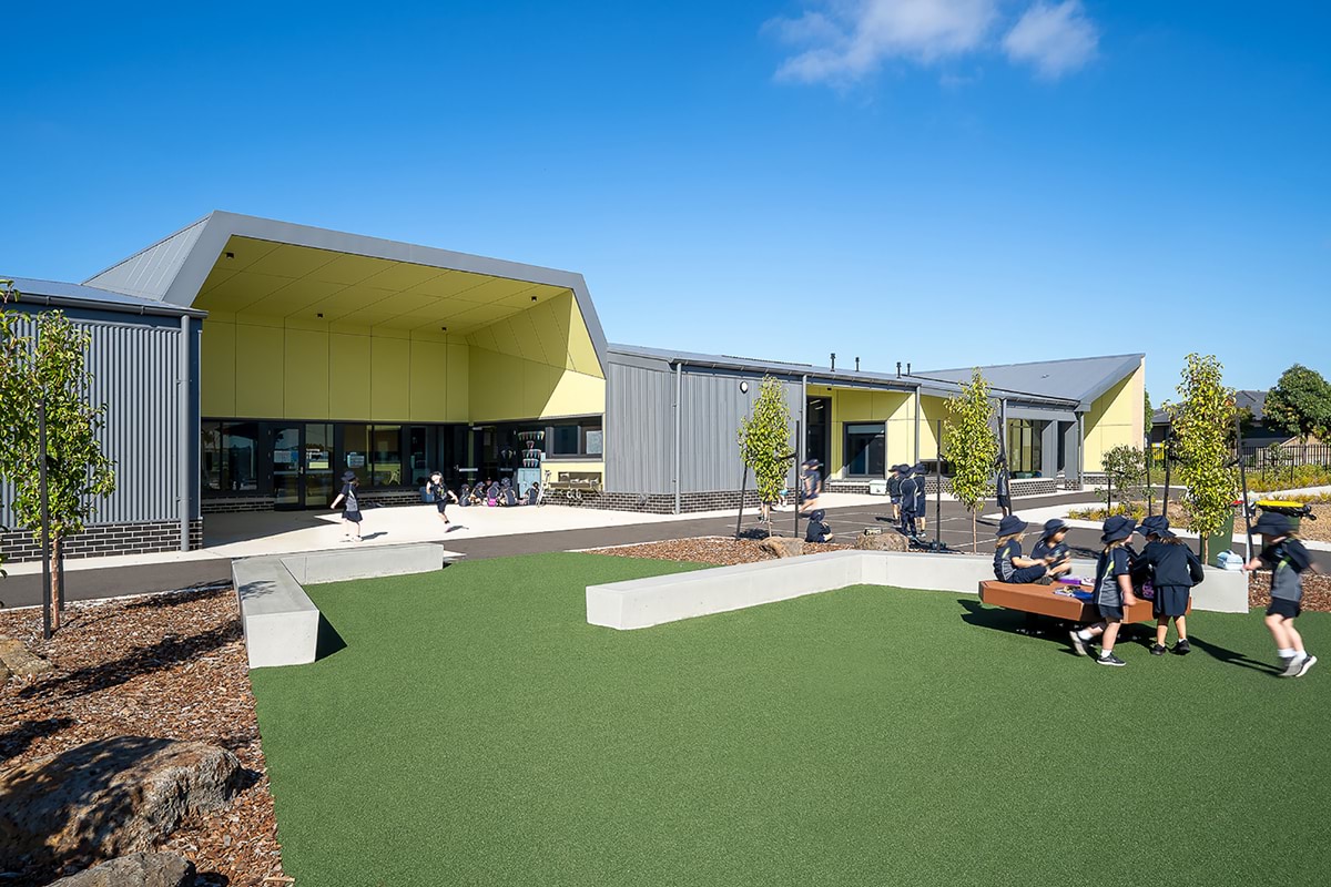 Eynesbury Primary School - new school