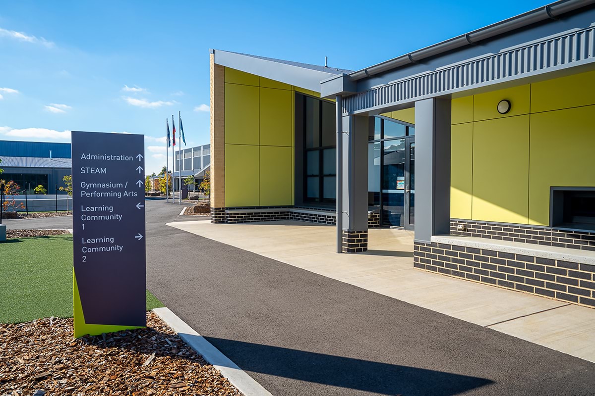 Eynesbury Primary School - new school