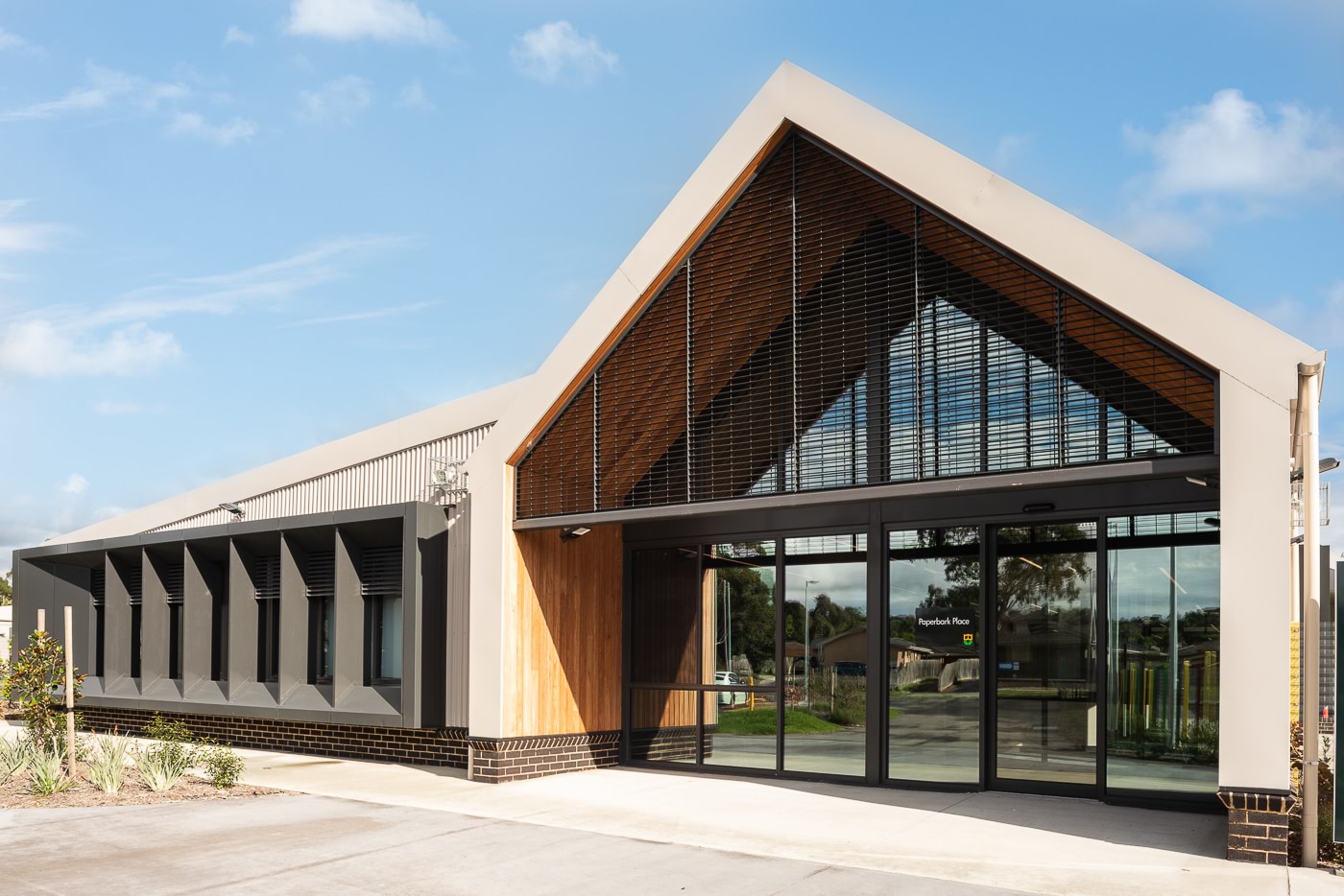 Endeavour Hills Specialist School - new school, photograph pf exterior of new school