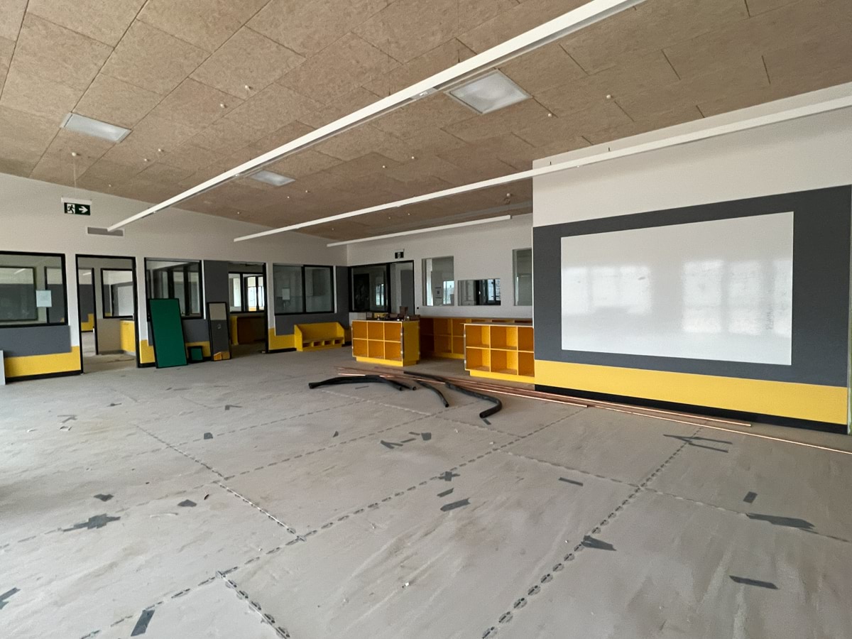 Quarters Primary School Kindergarten - construction, photograph of interior of learning hub